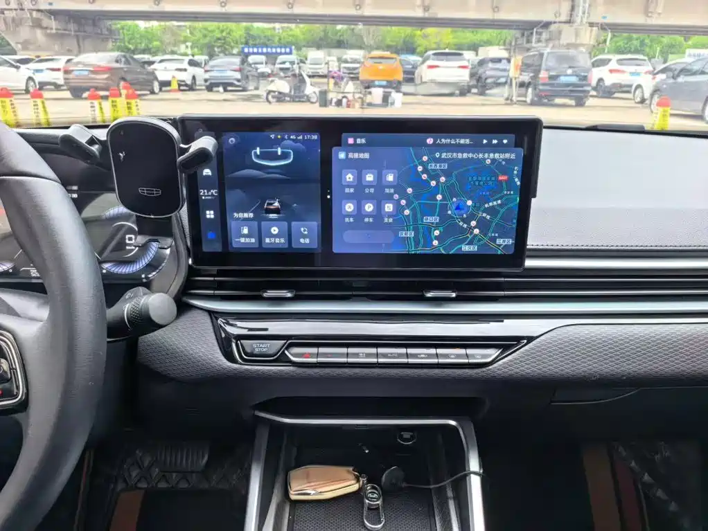 Geely Emgrand — миниатюра 8