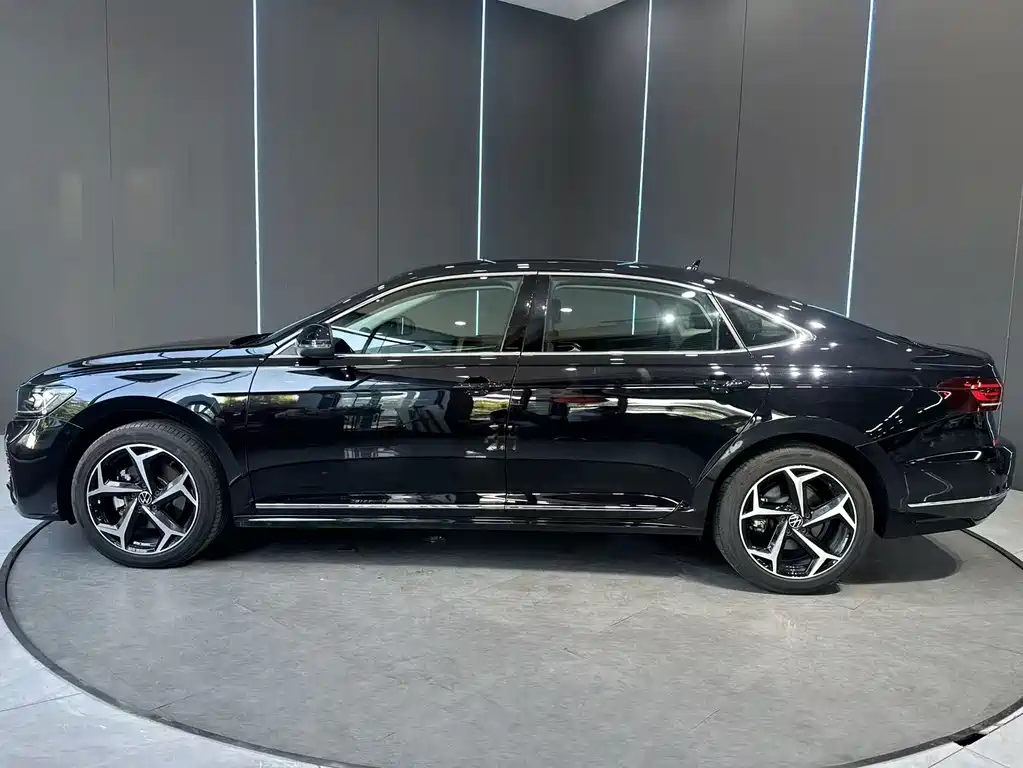 Volkswagen Passat — миниатюра 4