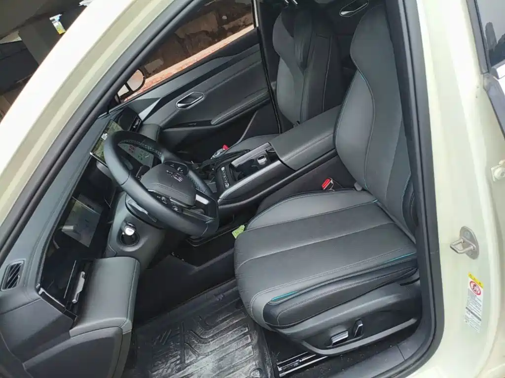 BYD Qin L — миниатюра 15