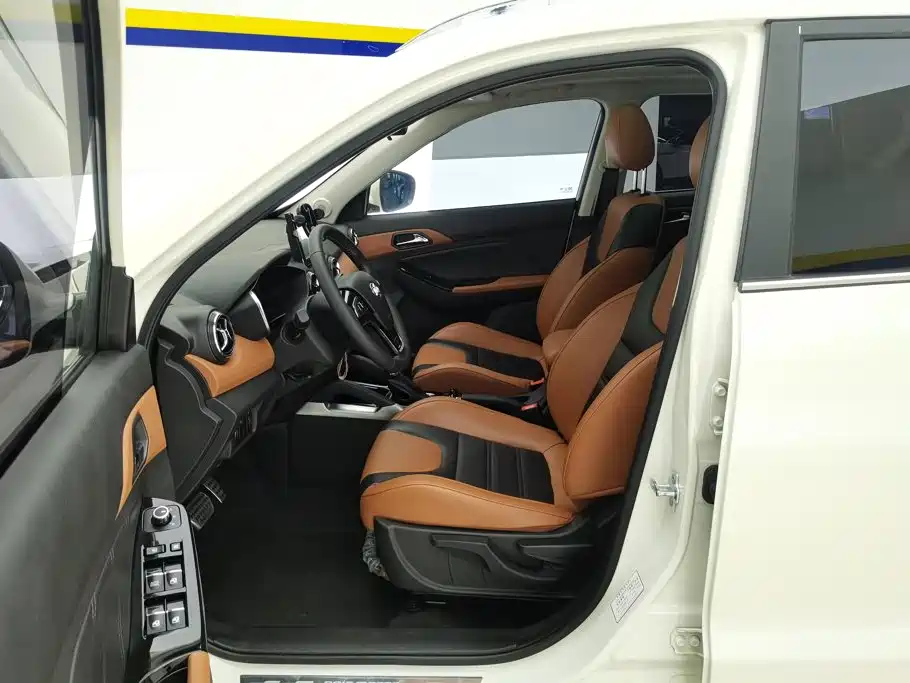 BAIC Senova X35 — миниатюра 9