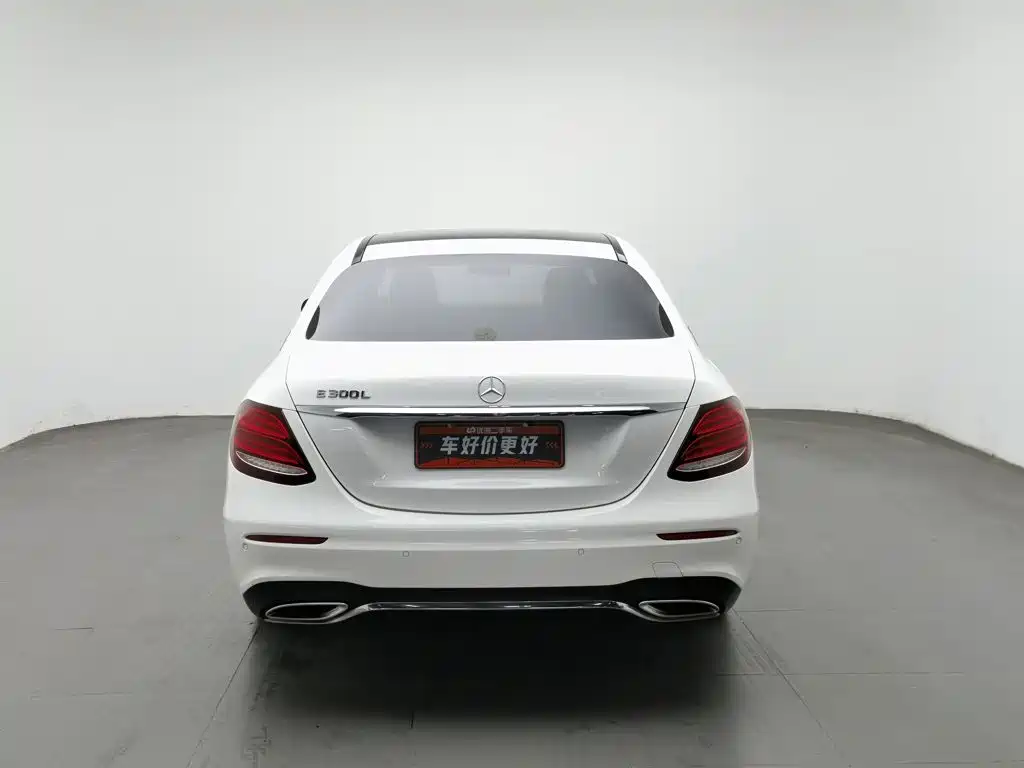 Mercedes-Benz E-Class — миниатюра 4