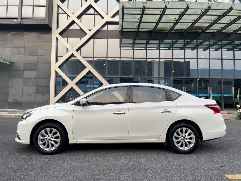 Nissan Sylphy — миниатюра 5