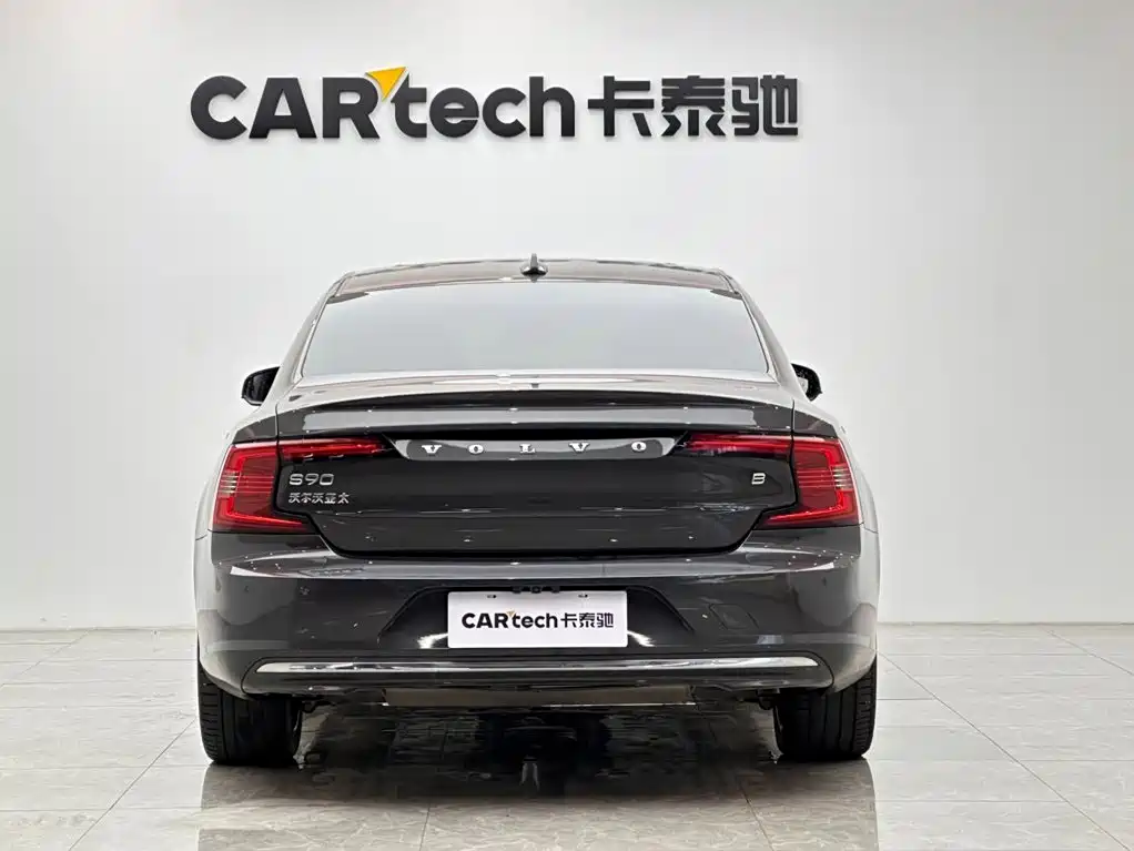 Volvo S90 — миниатюра 4