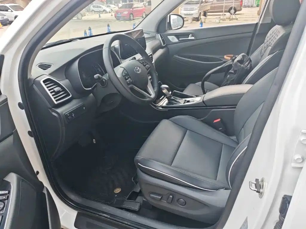 Hyundai Tucson — миниатюра 15