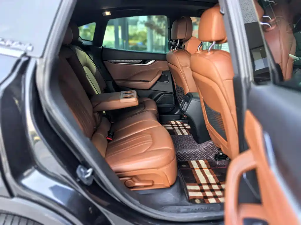 Maserati Levante — миниатюра 18