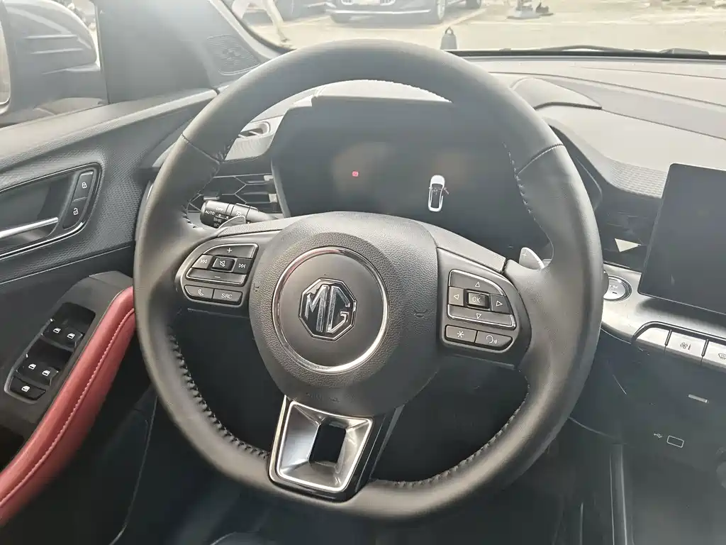 MG MG5 — миниатюра 4
