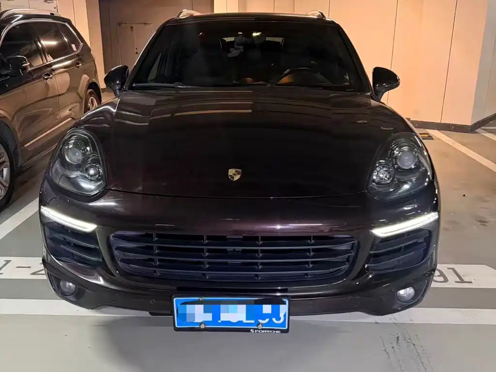 Porsche Cayenne — миниатюра 3