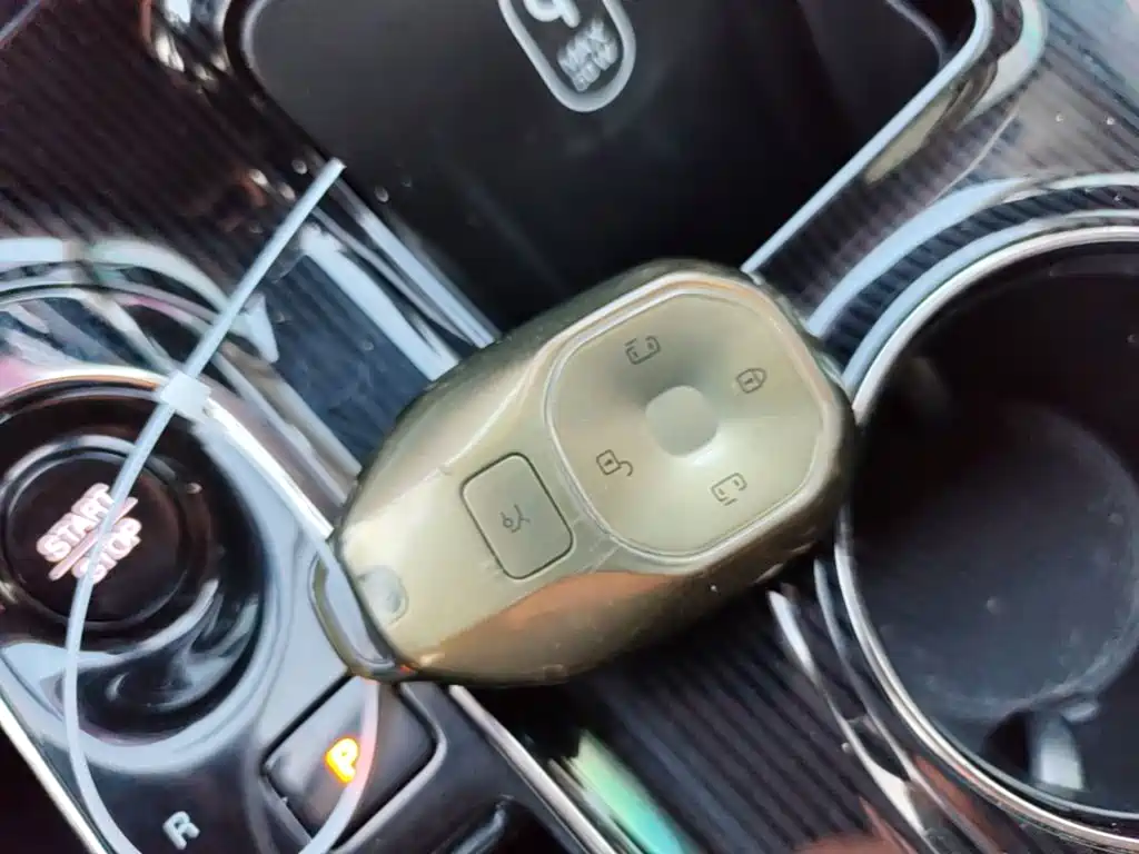 GAC Motor Trumpchi E8 PHEV — миниатюра 9