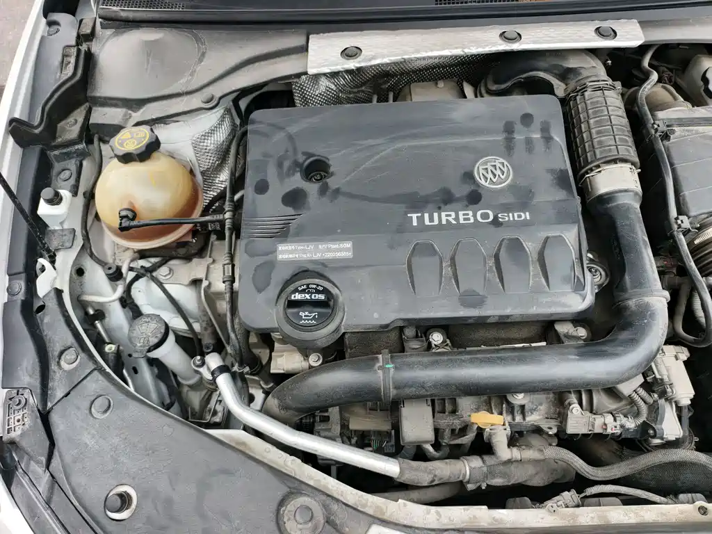 Buick Verano — миниатюра 15