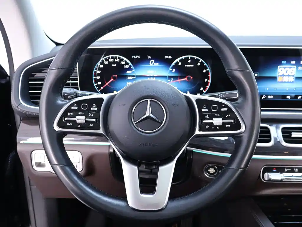 Mercedes-Benz GLE (Import) — миниатюра 16