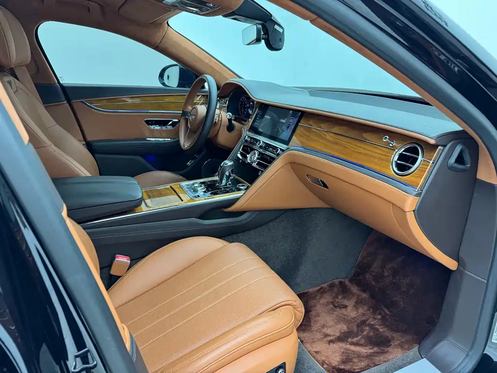 Bentley Flying Spur — миниатюра 14