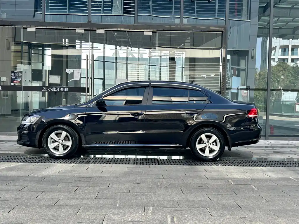 Volkswagen Lavida — миниатюра 7