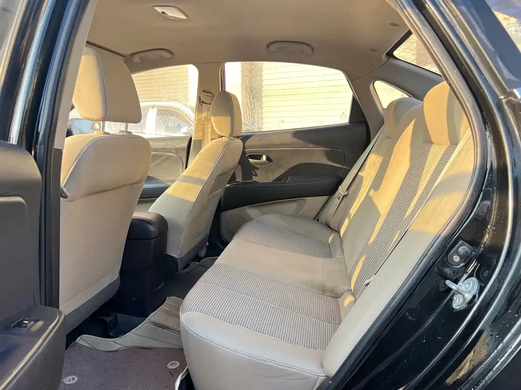 Hyundai Elantra — миниатюра 5