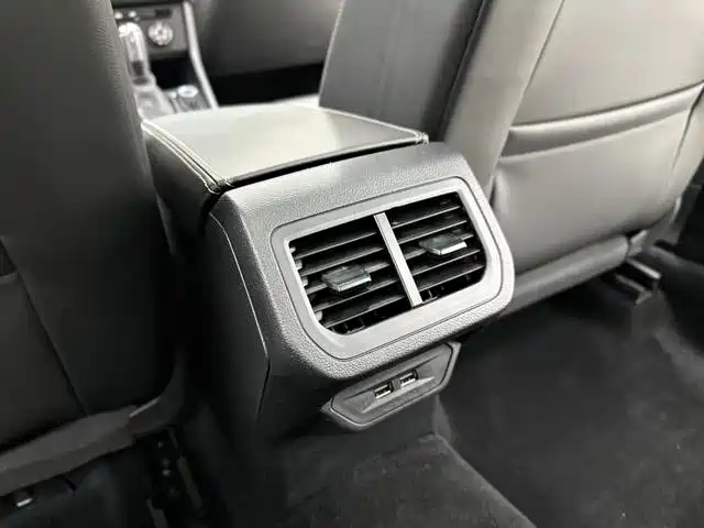 Volkswagen Lavida — миниатюра 9