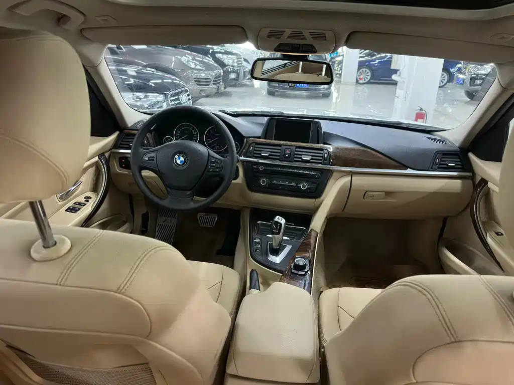 BMW 3 Series — миниатюра 6