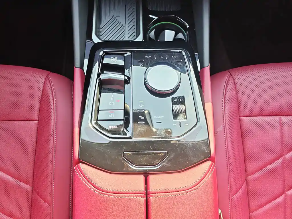 BMW 5 Series — миниатюра 18