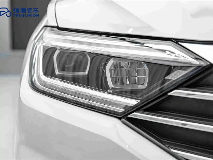 Volkswagen Sagitar — миниатюра 10