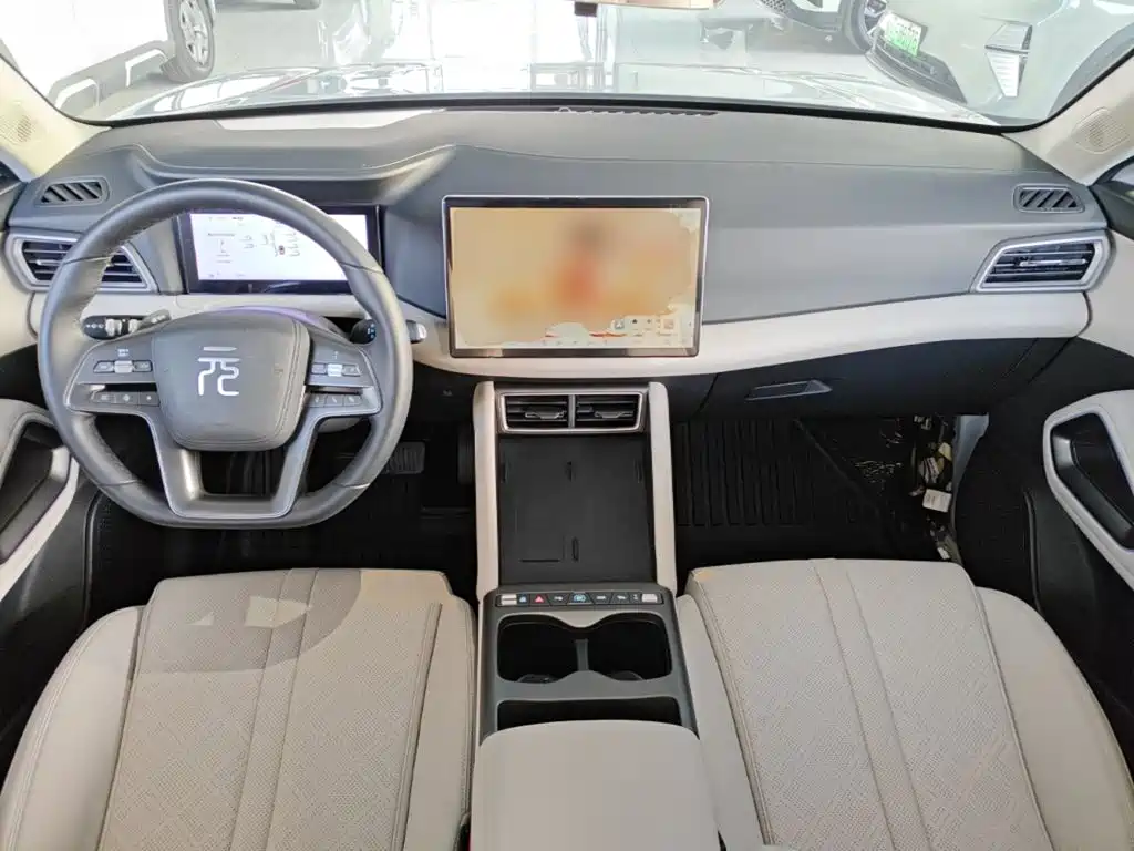 BYD Yuan UP — миниатюра 10