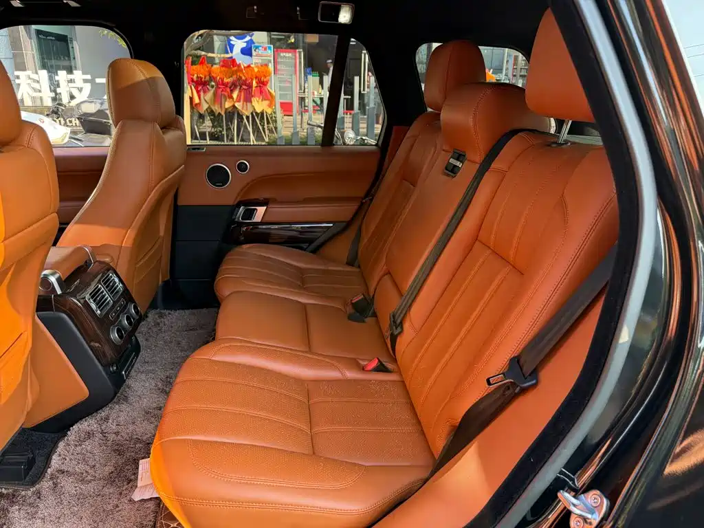 Land Rover Range Rover — миниатюра 12