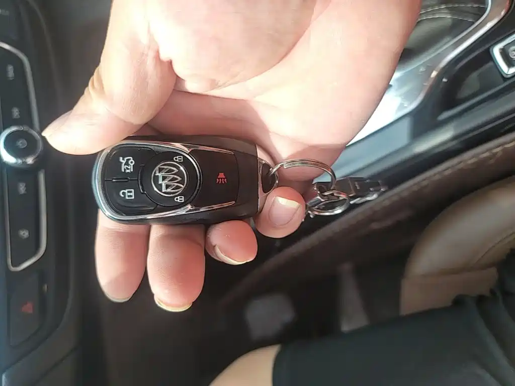Buick Regal — миниатюра 9