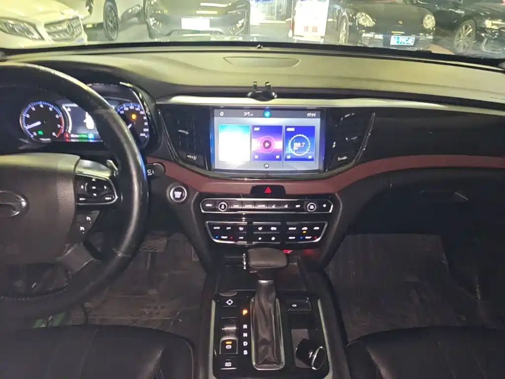 GAC Motor Trumpchi GS8 — миниатюра 13
