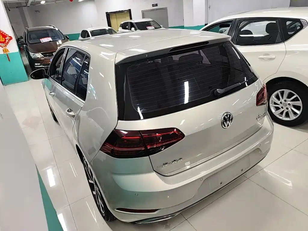 Volkswagen Golf — миниатюра 5