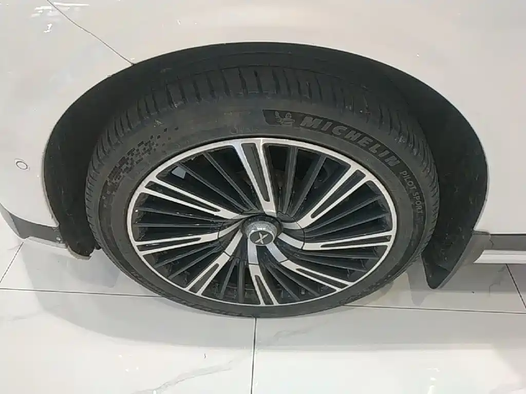 XPeng G9 — миниатюра 23