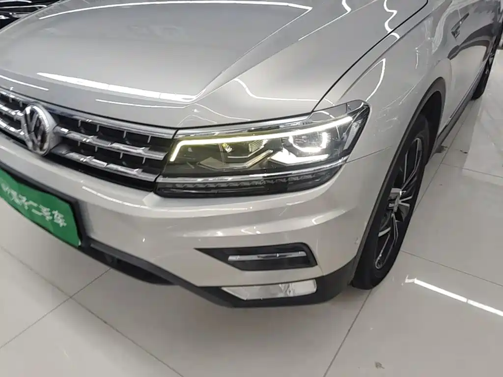 Volkswagen Tiguan L — миниатюра 24