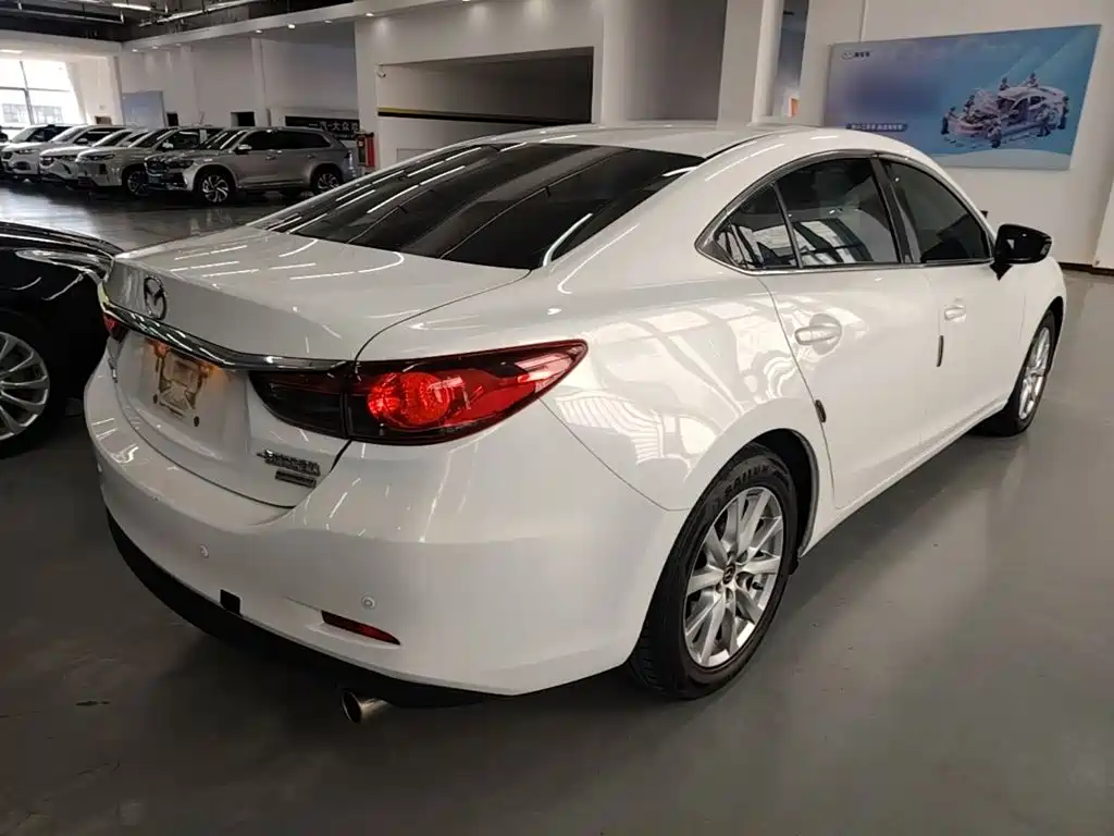 Mazda Atenza — миниатюра 7