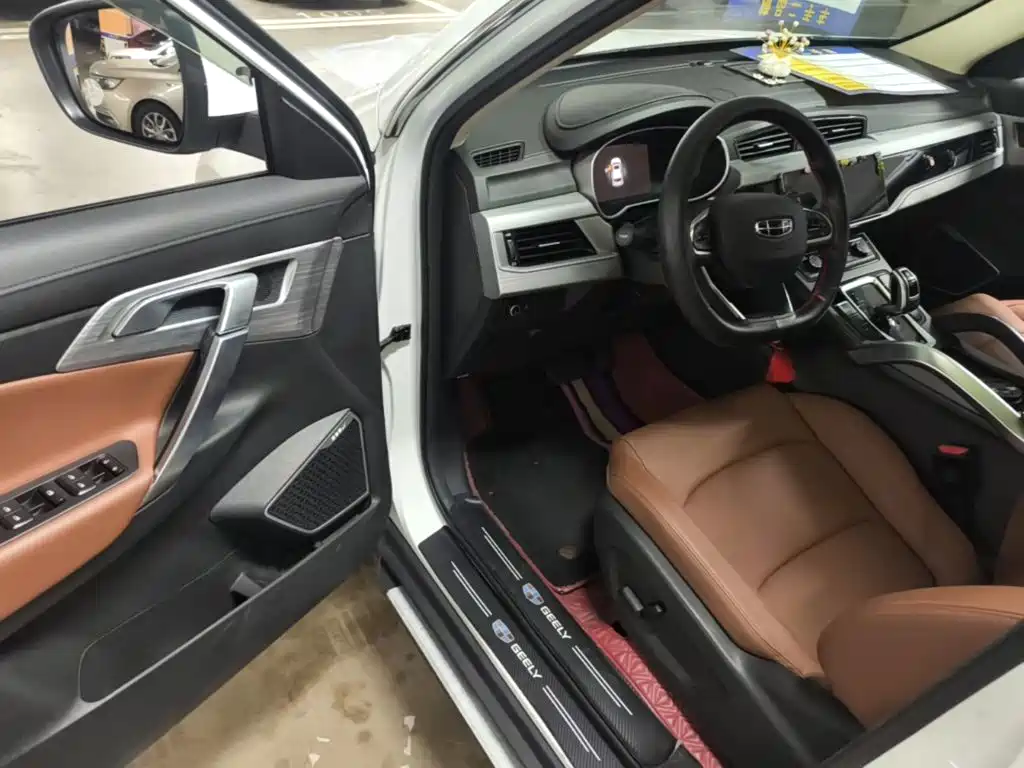 Geely Boyue — миниатюра 16