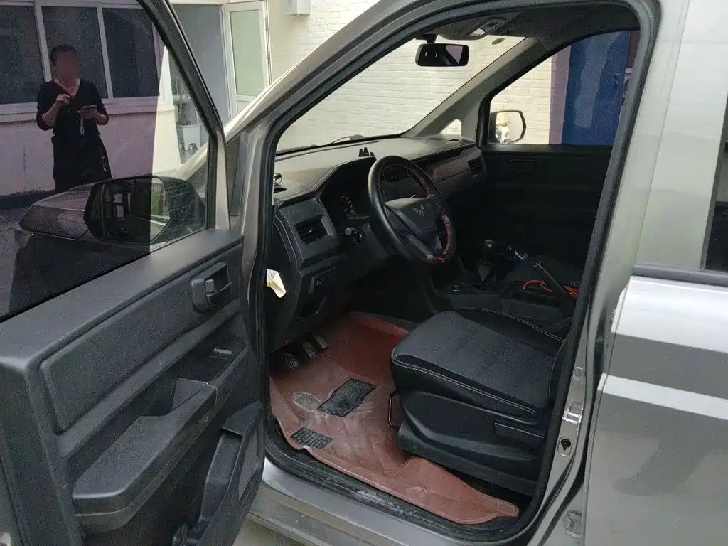 Wuling Hongguang PLUS — миниатюра 12