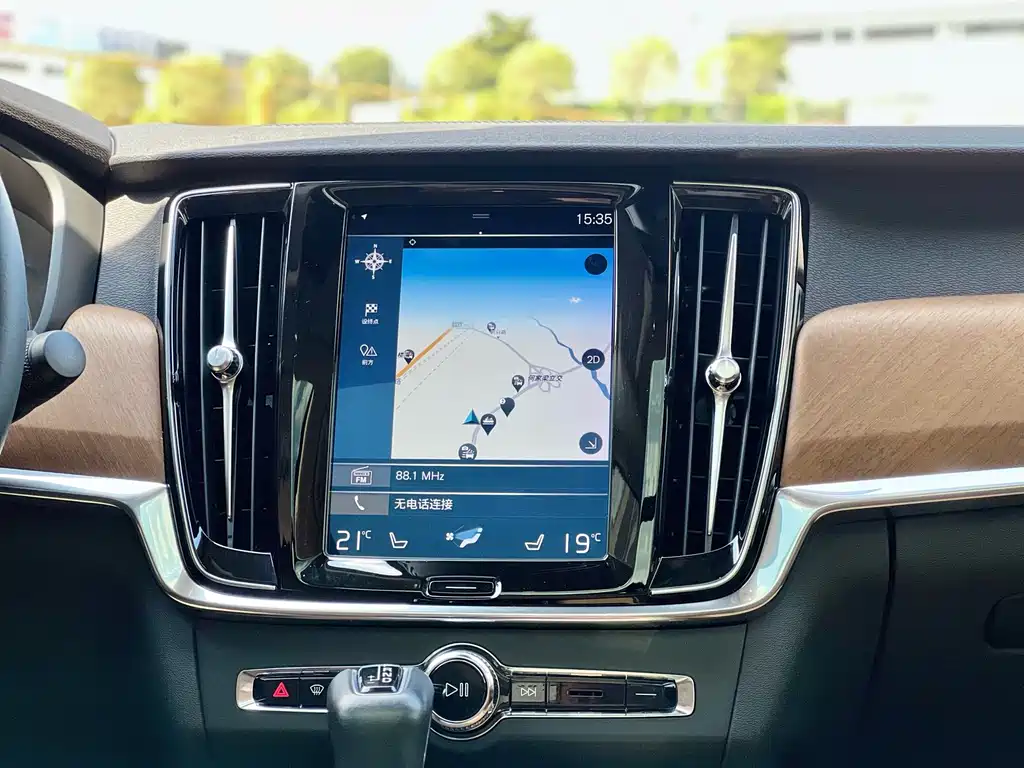 Volvo S90 — миниатюра 12