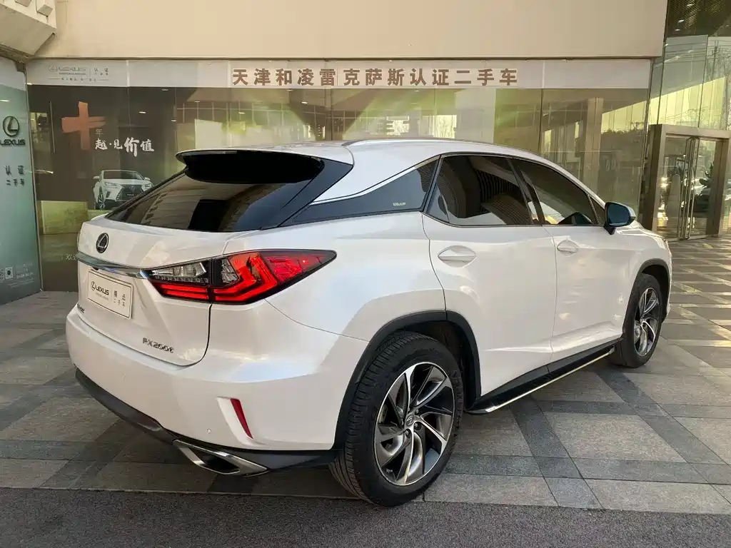 LEXUS RX