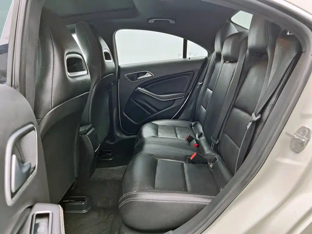 Mercedes-Benz CLA (Import) — миниатюра 16