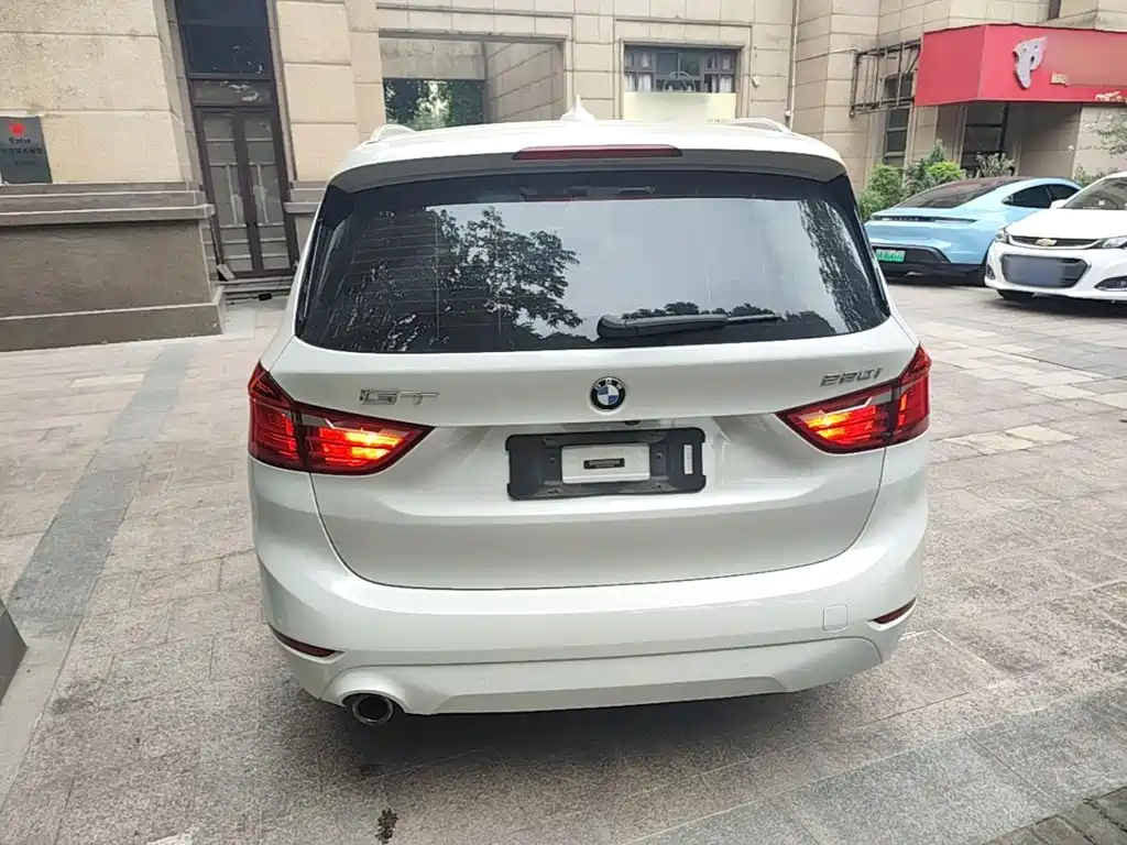 BMW 2 Series Gran Tourer — миниатюра 6