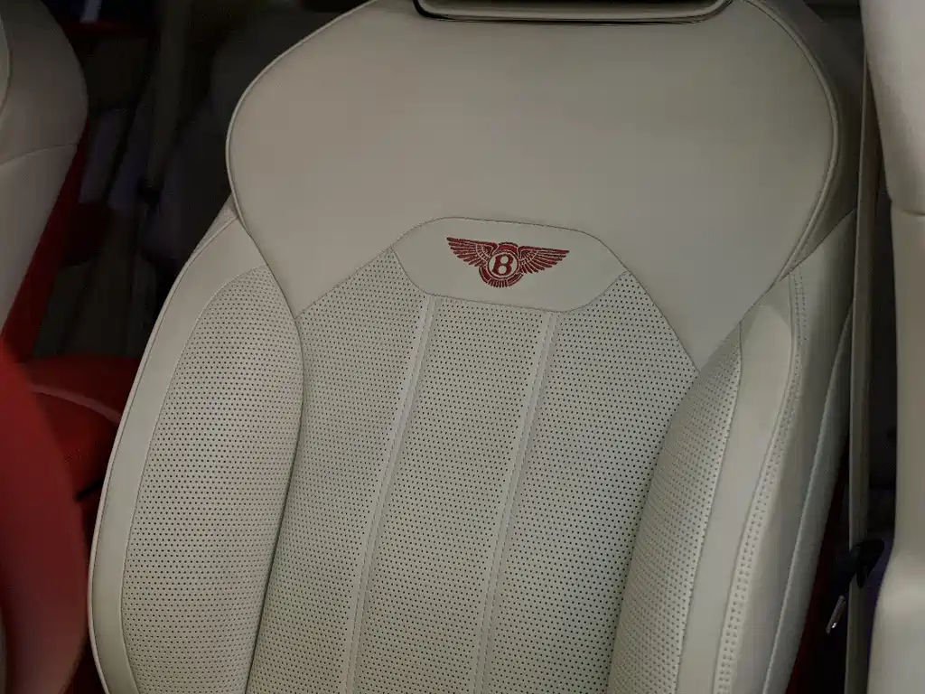 Bentley Bentayga — миниатюра 15
