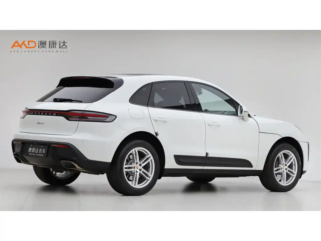 Porsche Macan — миниатюра 3