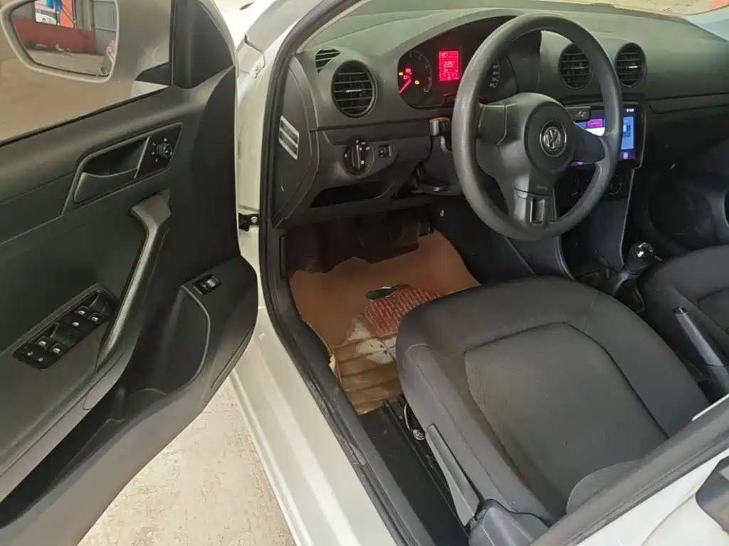 Volkswagen Jetta — миниатюра 16
