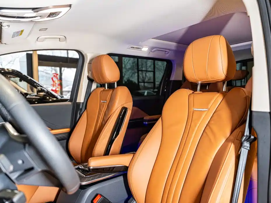 Hongqi Hongqi HQ9 PHEV — миниатюра 9
