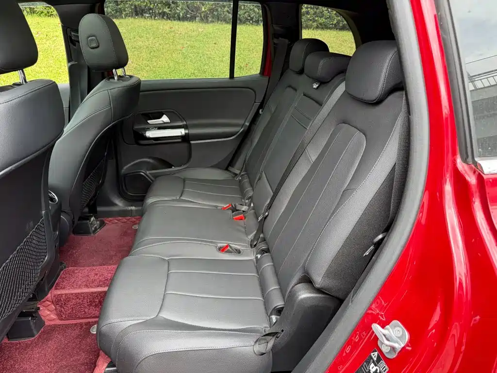 Mercedes-Benz GLB — миниатюра 12