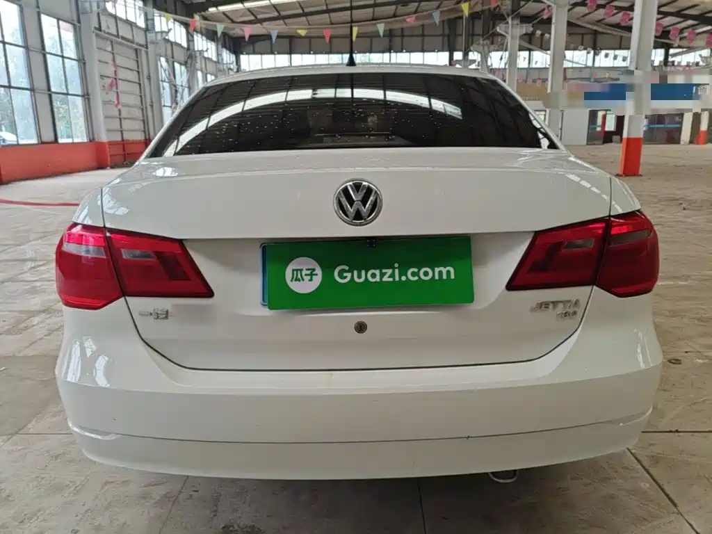 Volkswagen Jetta — миниатюра 6