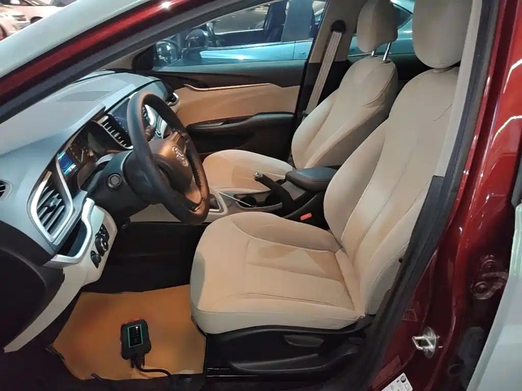 Buick Excelle — миниатюра 15