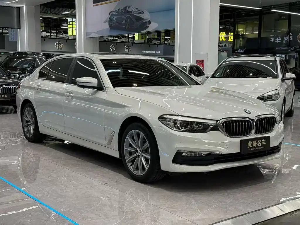 BMW 5 Series — миниатюра 3