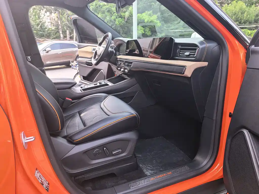 Ford Explorer — миниатюра 11