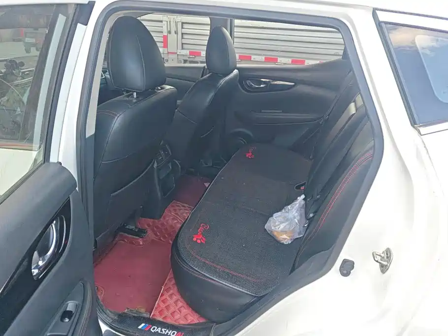 Nissan Qashqai — миниатюра 11