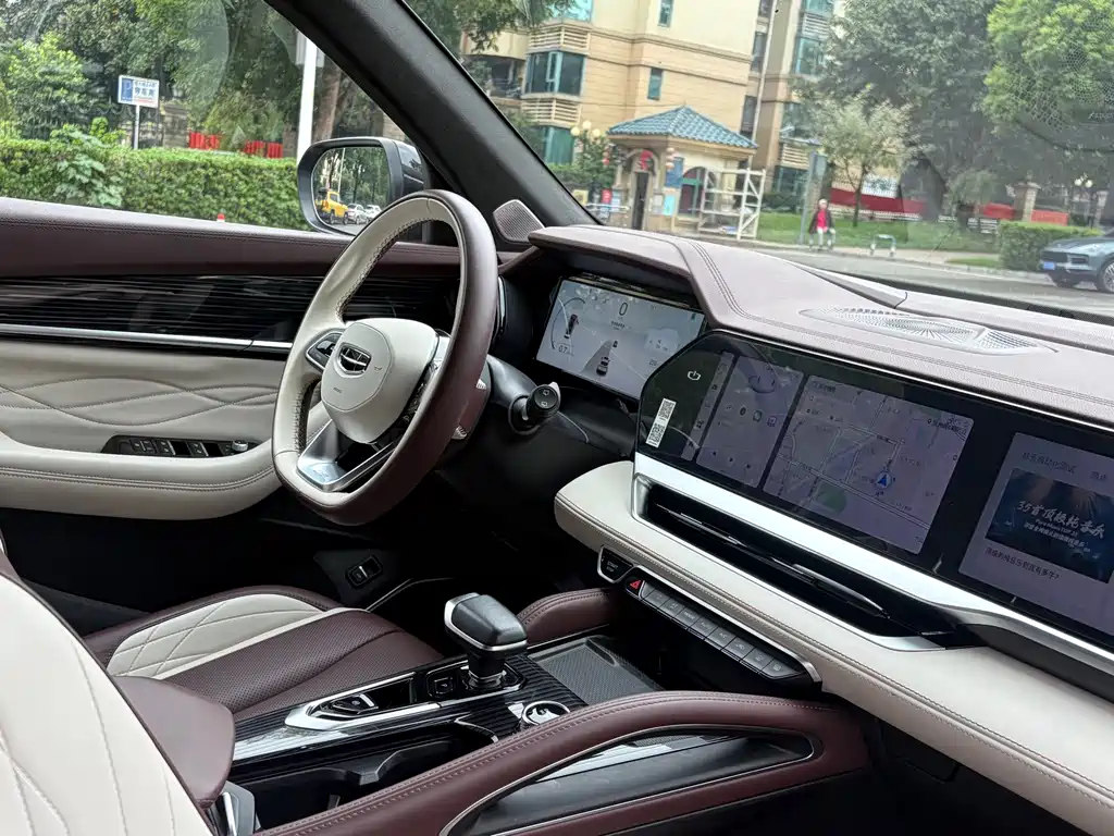 Geely Xingyue L — миниатюра 16