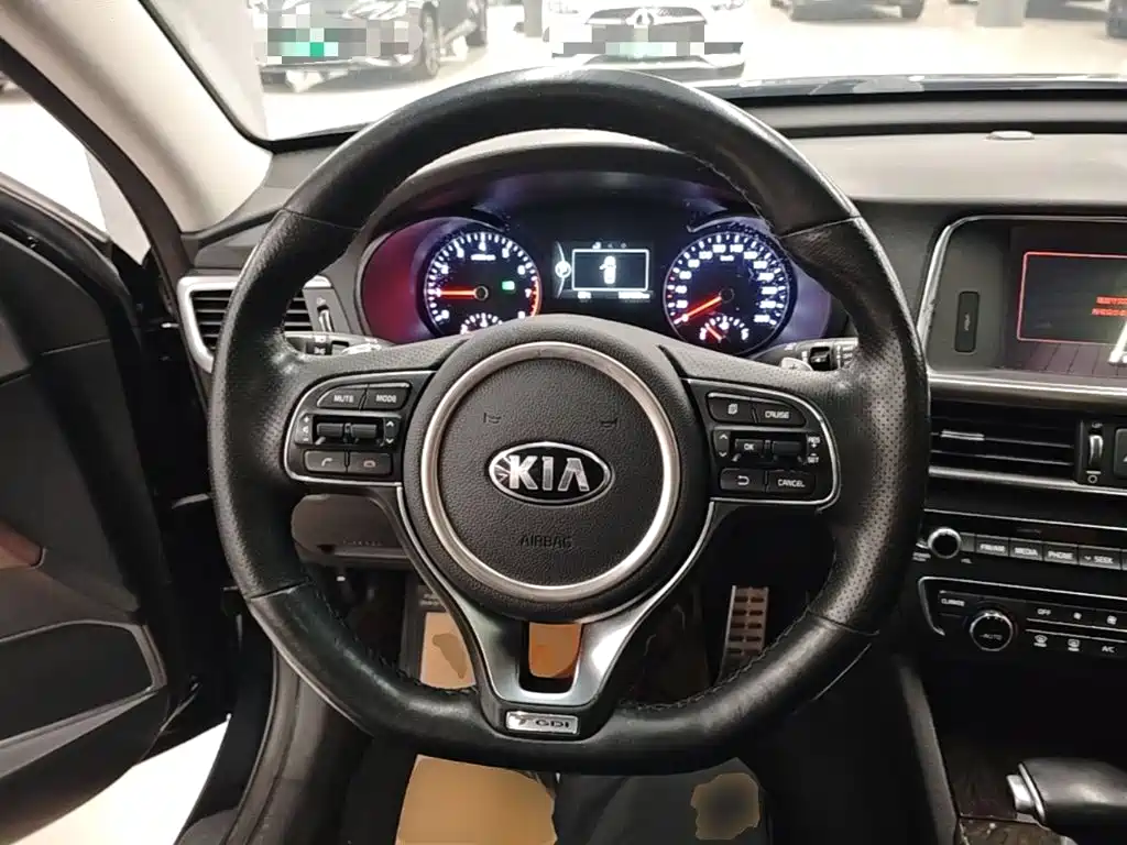 Kia K5 — миниатюра 11