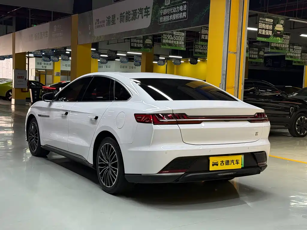 BYD Han — миниатюра 7