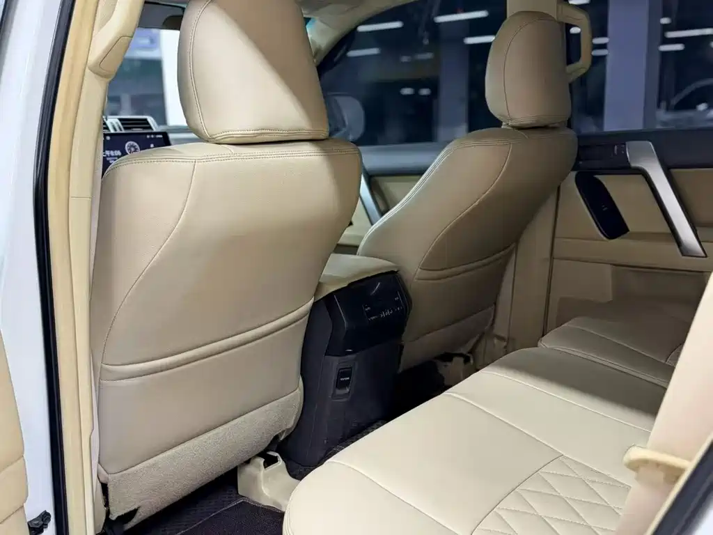 Toyota Prado (Import) — миниатюра 9