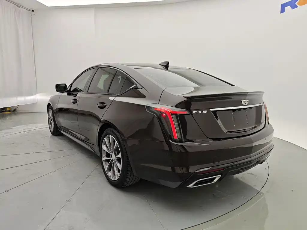 Cadillac CT5 — миниатюра 10